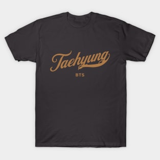 BTS Kim Taehyung name baseball typography text T-Shirt